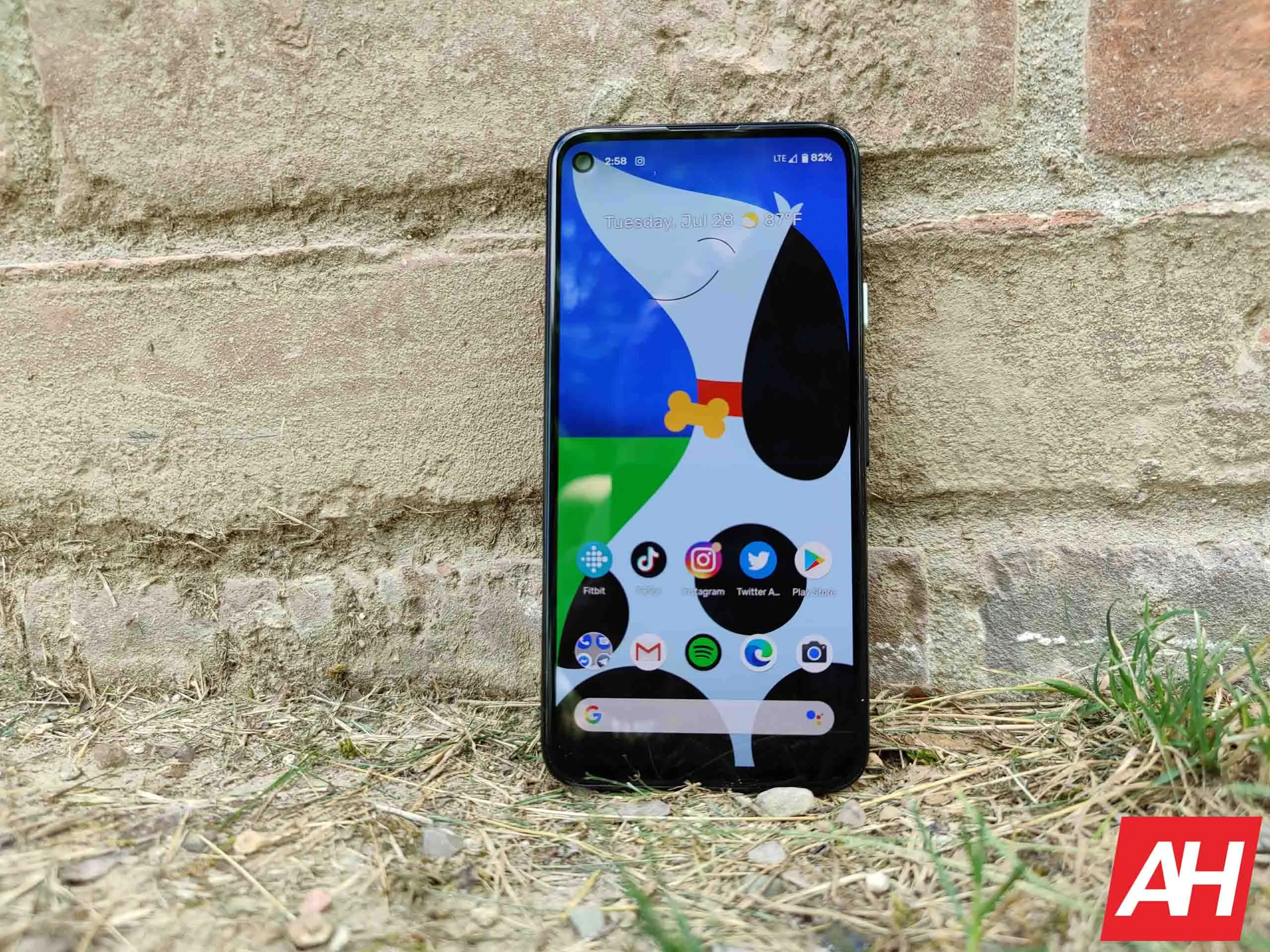 Google Pixel 4a Review AM AH 18