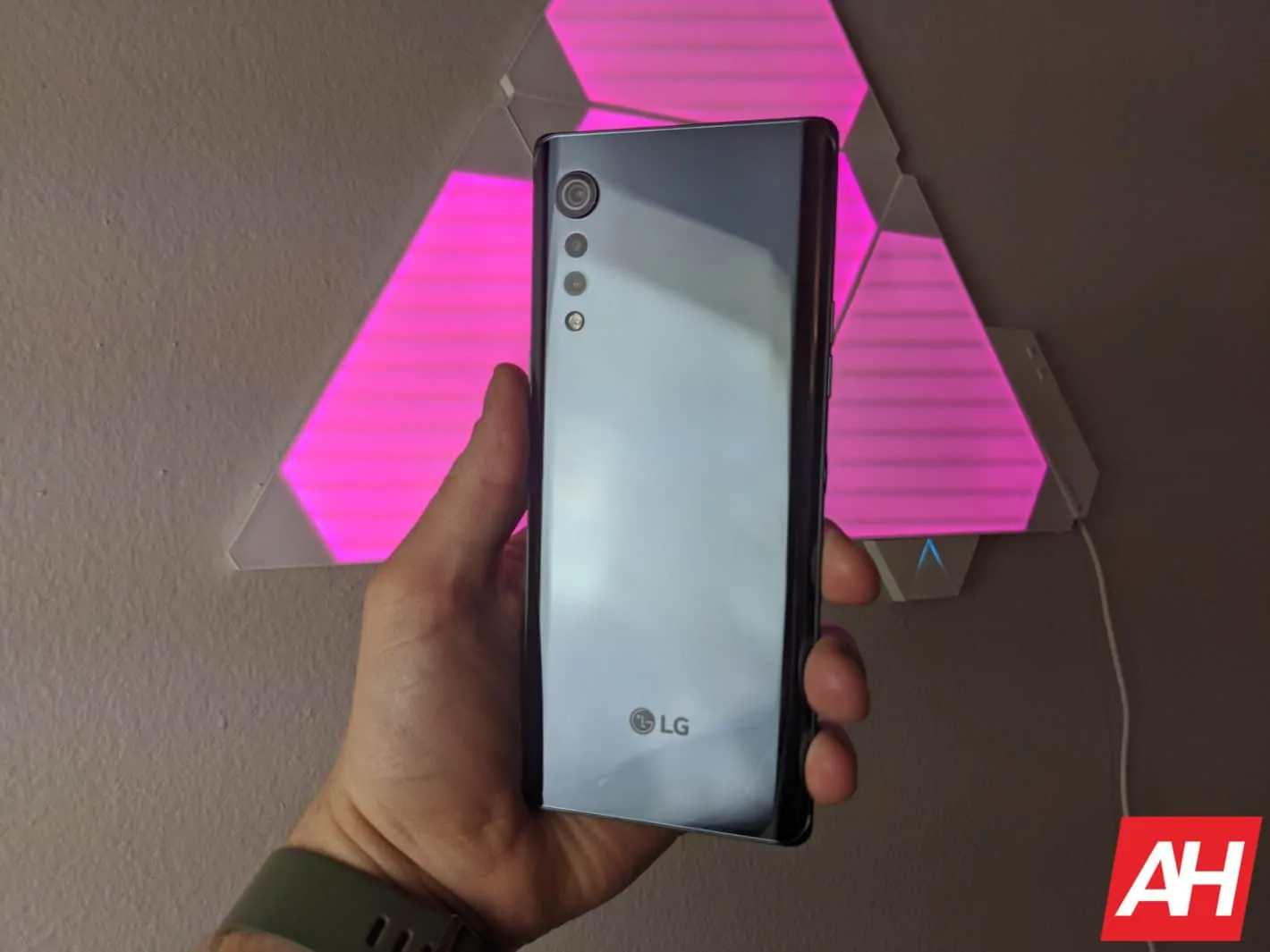 Featured image for Android 13 starts rolling out to LG Velvet 5G