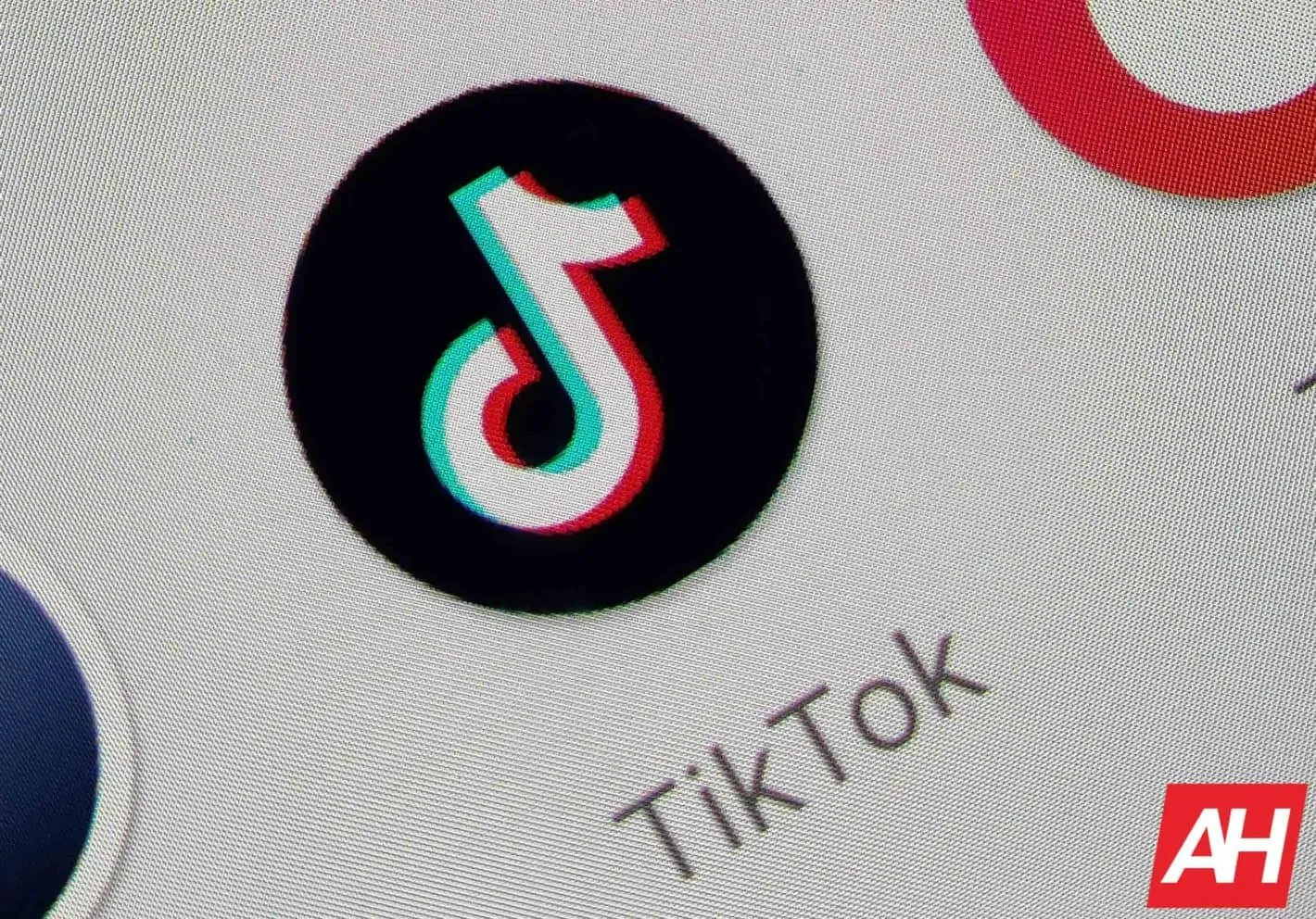 Featured image for TikTok Says China-Based Employees Can Access US User Data