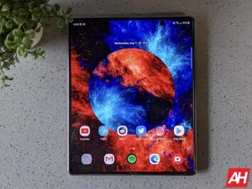 Samsung Galaxy Z Fold 2 AM AH 22