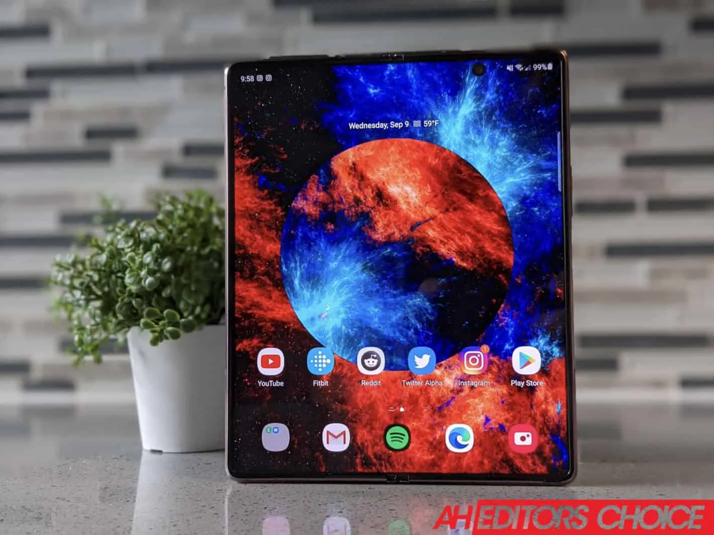 Featured image for Samsung Galaxy Z Fold 2 Review: The Best Foldable Money Can Buy