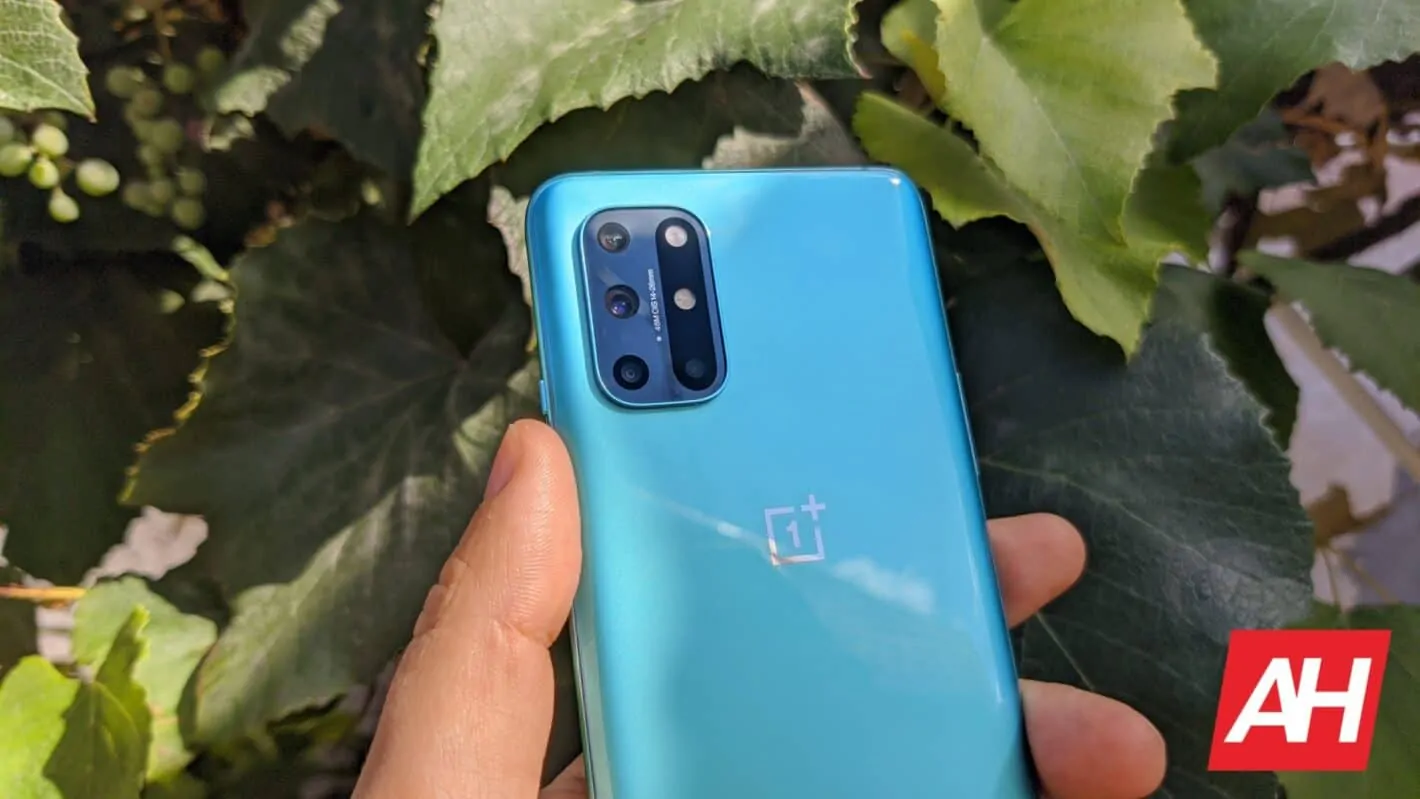 Featured image for OnePlus 8T Gets More Camera Improvements & Various Optimizations