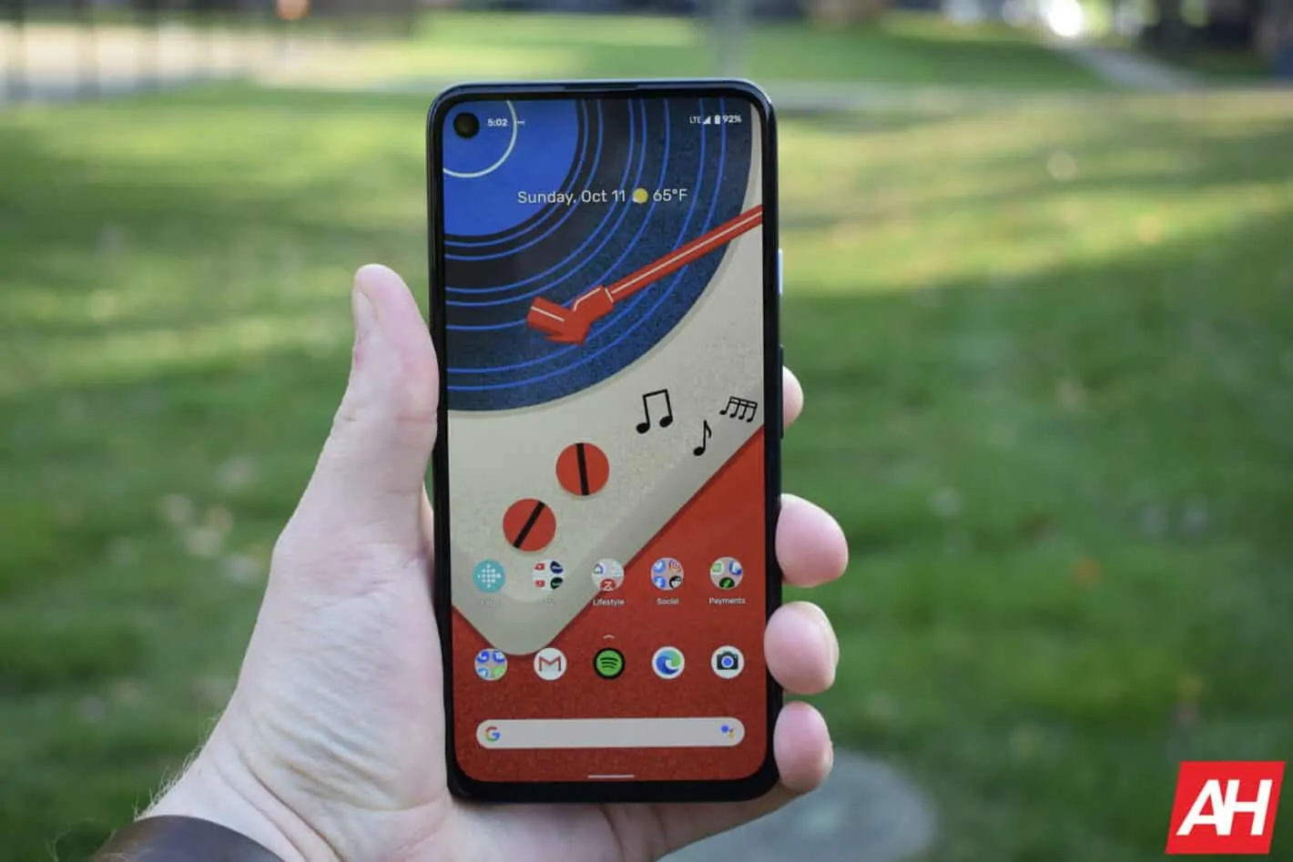 Featured image for Pixel 4a users are furious following the surprise update