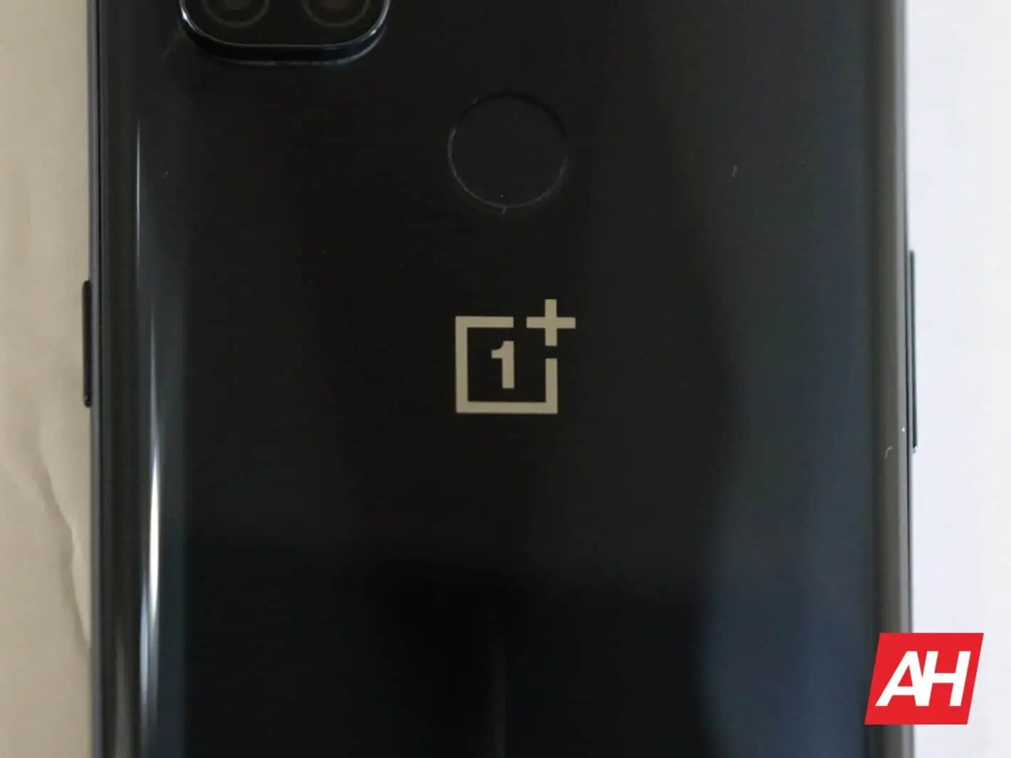 Featured image for T-Mobile Is Rumored To Be Getting The OnePlus 9 & OnePlus 9 Pro