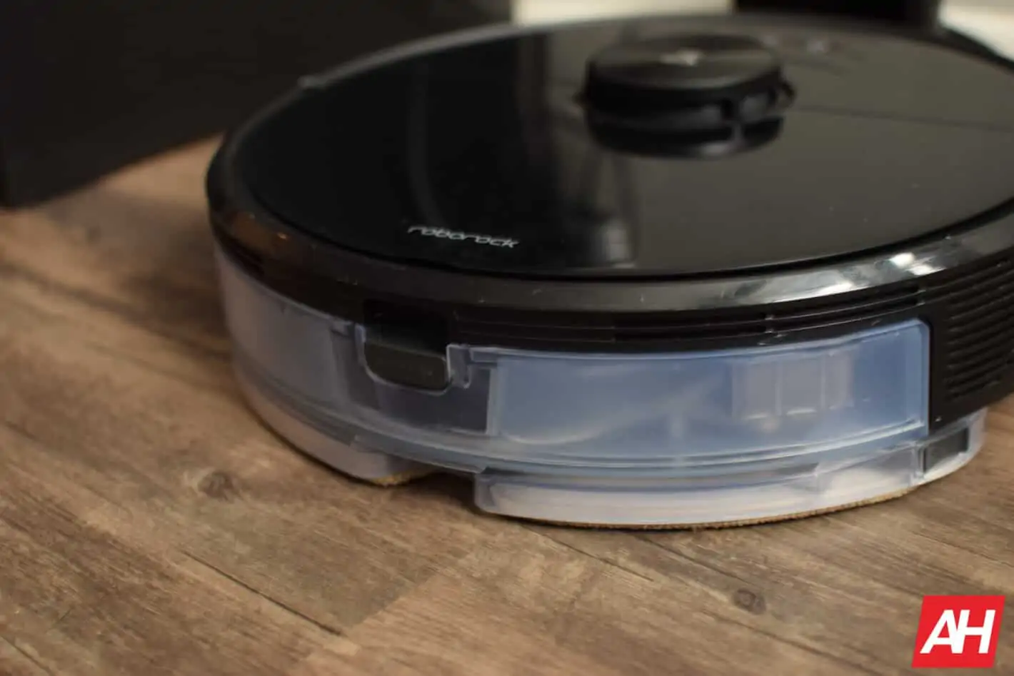 Featured image for How To Use The Mopping Function On Roborock Robot Vacuums