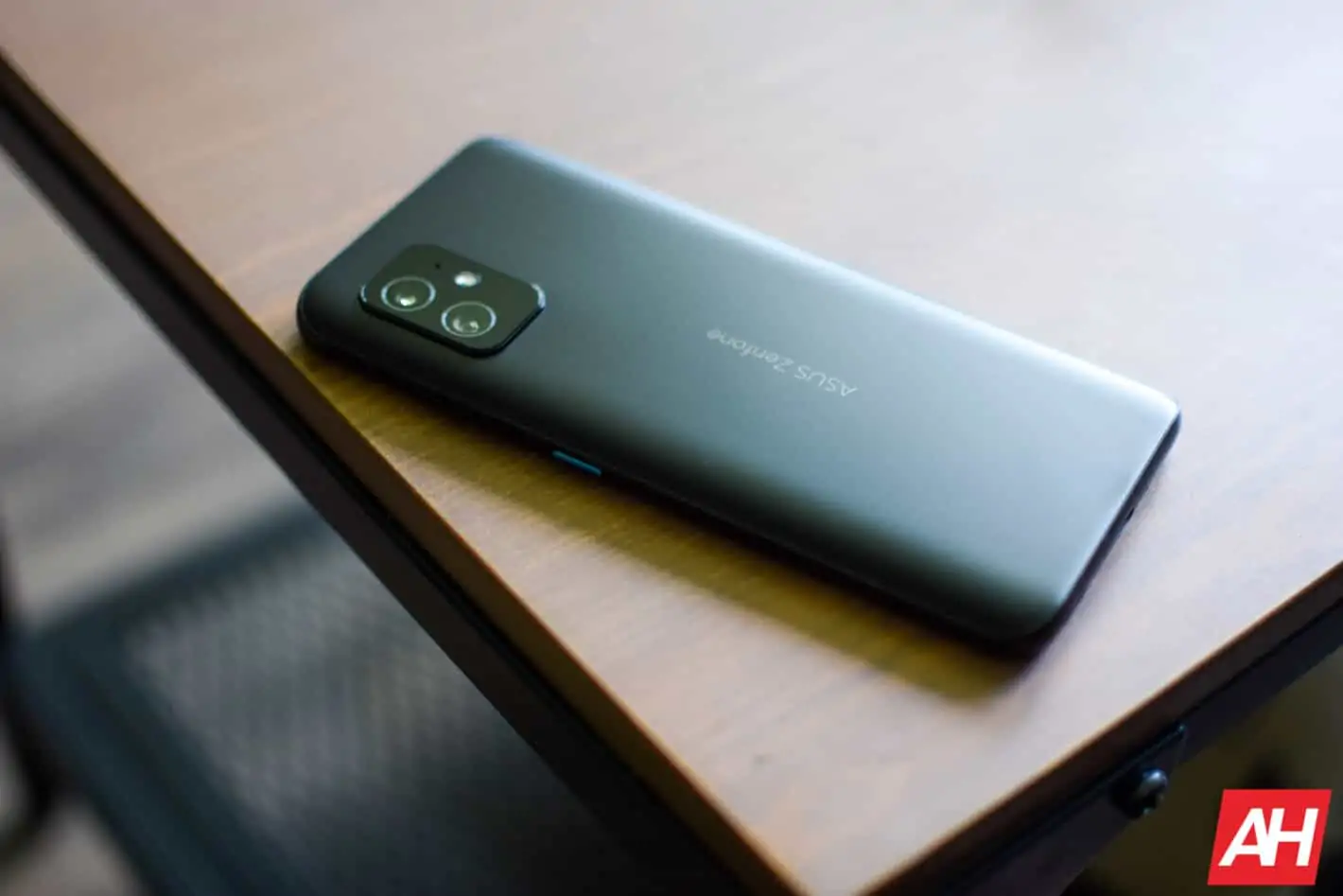 Featured image for Asus releases Android 13 to the Zenfone 8 and Flip