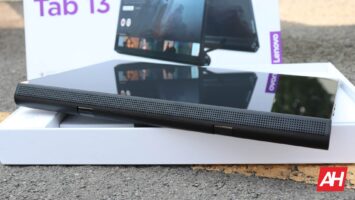 01 2 Lenovo Yoga Tab 13 review hardware DG AH 2021