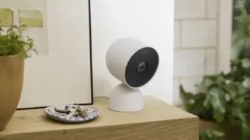 Nest Cam battery with stand separate accessory 16x9 1