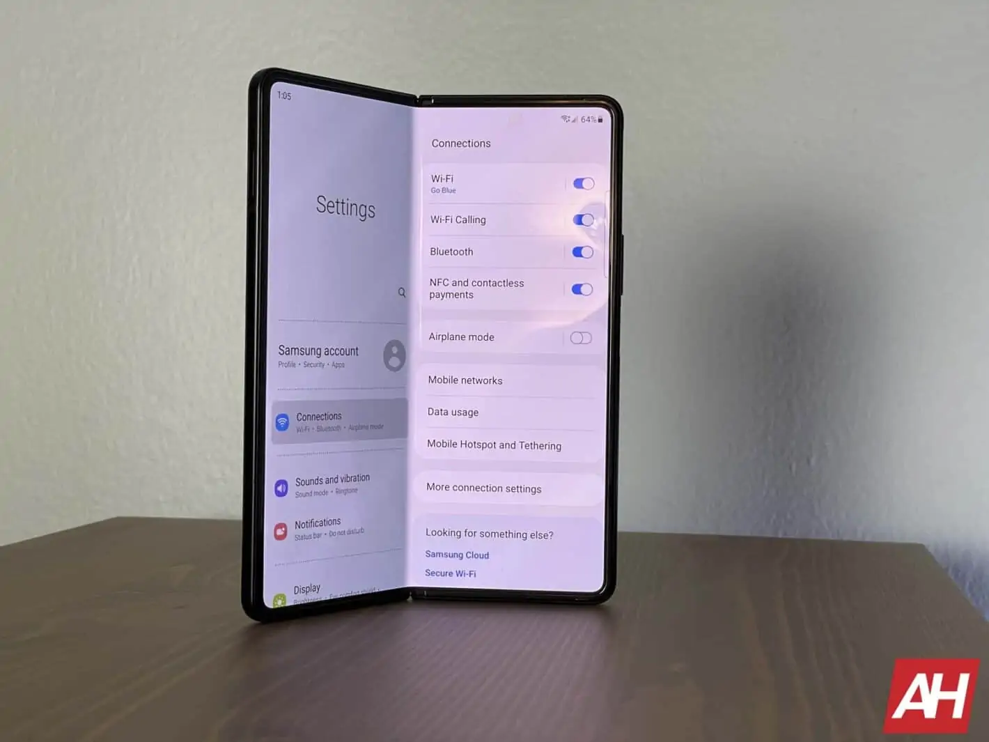 Featured image for Galaxy Z Fold 4, Flip 4 To Support Swipe Gestures For Split Screen