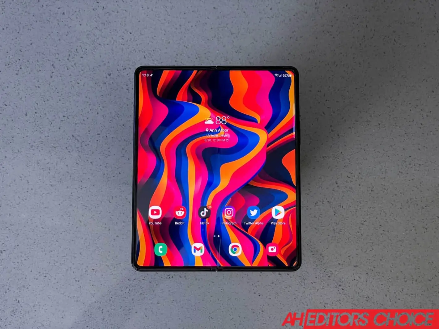 Featured image for Samsung Galaxy Z Fold 3 Review: A Big, Yet Iterative Upgrade