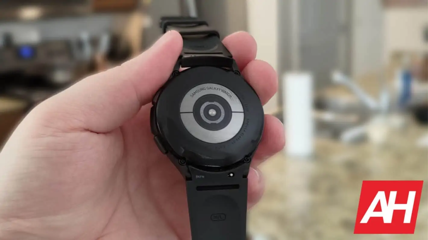 Featured image for FCC Certifies Galaxy Watch 5 Charger, No Boost In Charging Speed