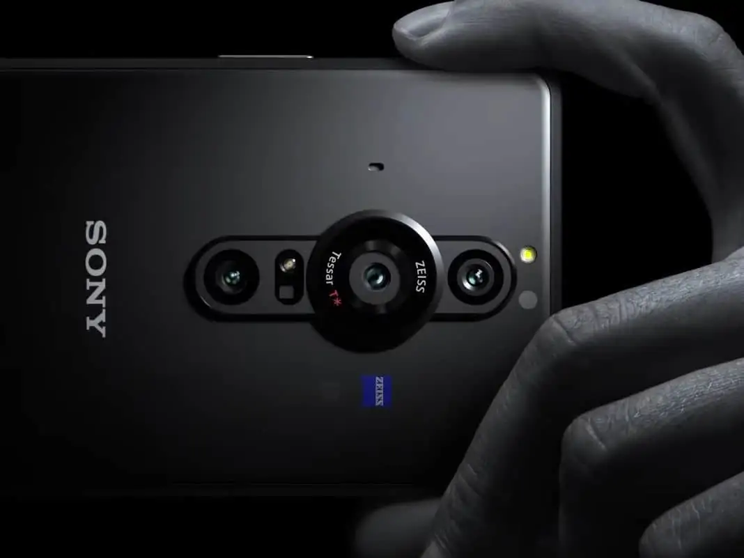 Featured image for Android 12 Starts Rolling Out To Sony Xperia 10 III & Xperia Pro-I