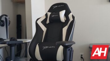 AH EWinRacing Game Chair Review 11