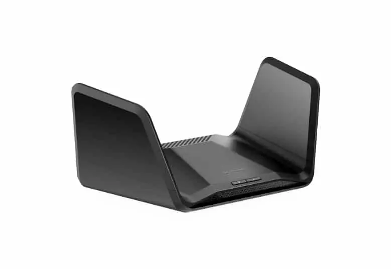 Netgear Nighthawk RAXE300 router 2