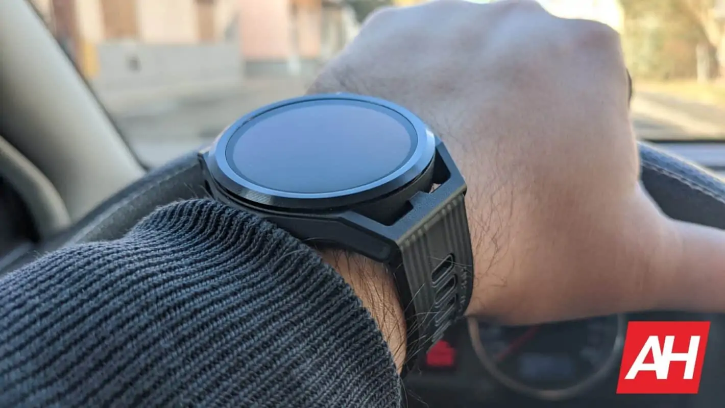 Featured image for Huawei Watch GT Runner Hands-On: Fitness-Oriented Watch With Gorgeous Display