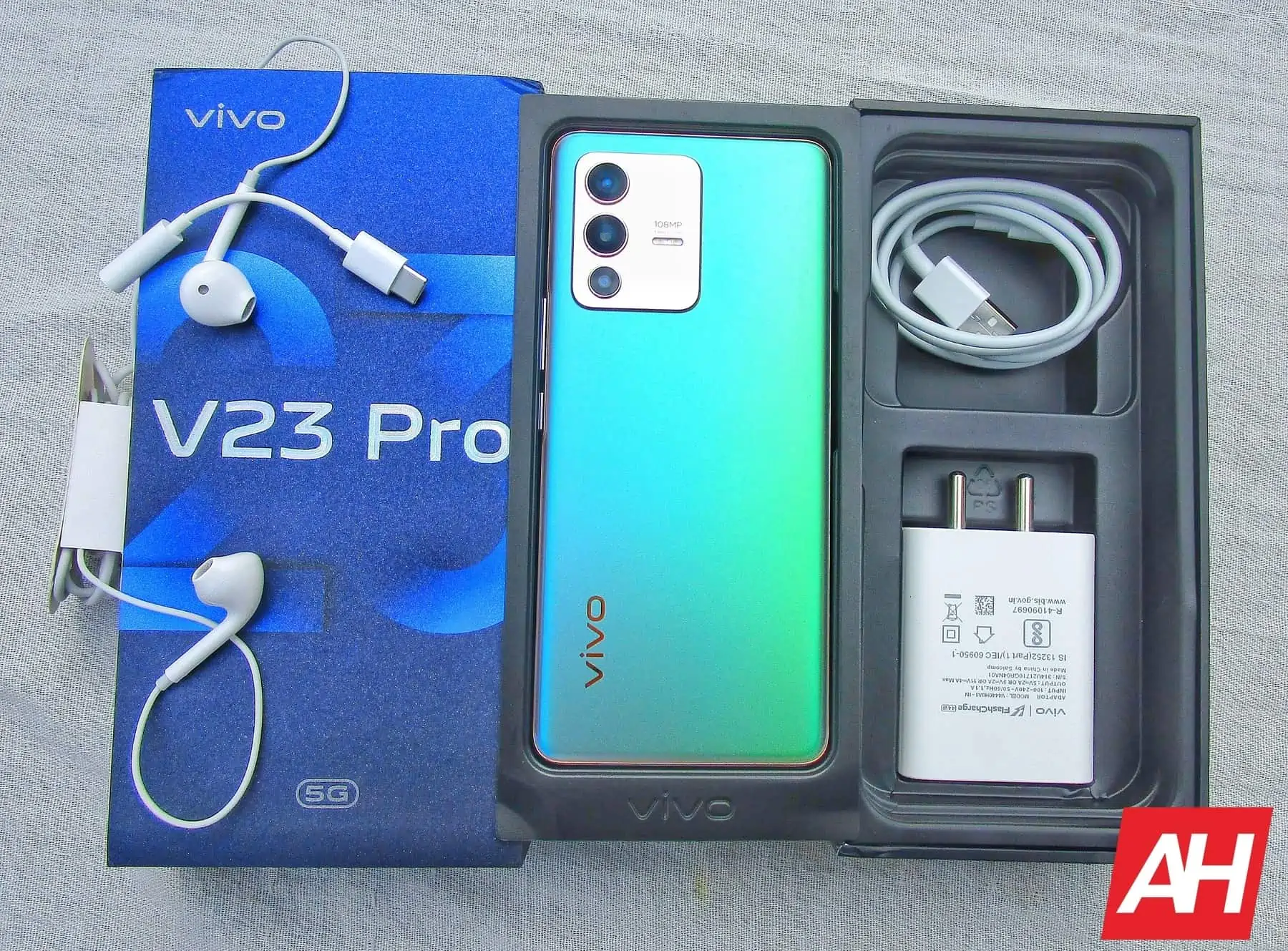 Vivo V23 Pro Review SA AH 04