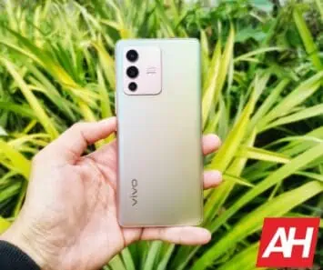 Vivo V23 Pro Review SA AH 06