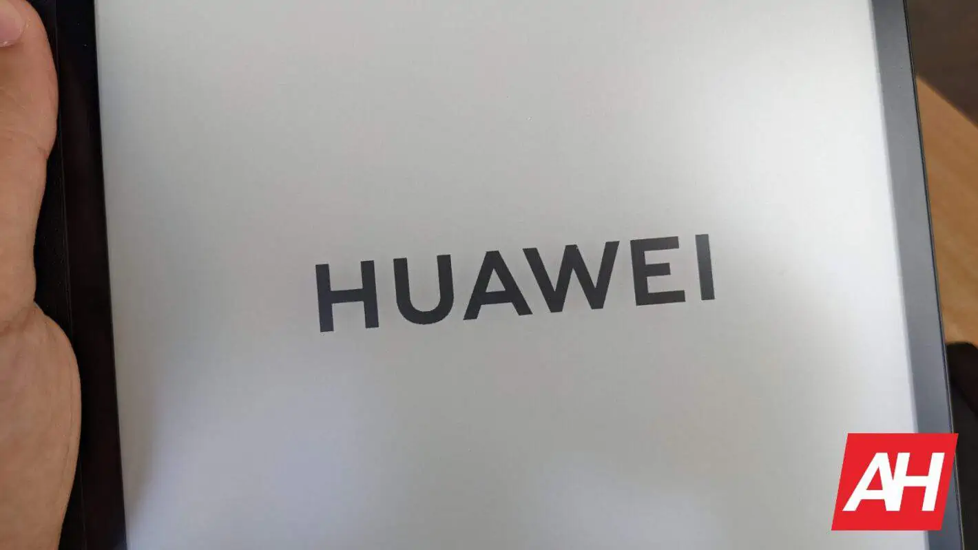 Featured image for Now, Huawei Is Patenting A Rollable Phone