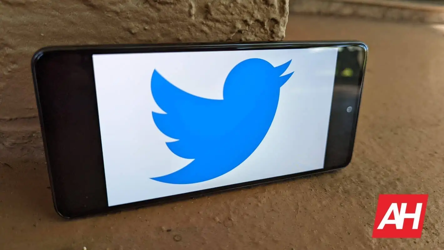 Featured image for Twitter owes $500 million to ex-employees over severance payments