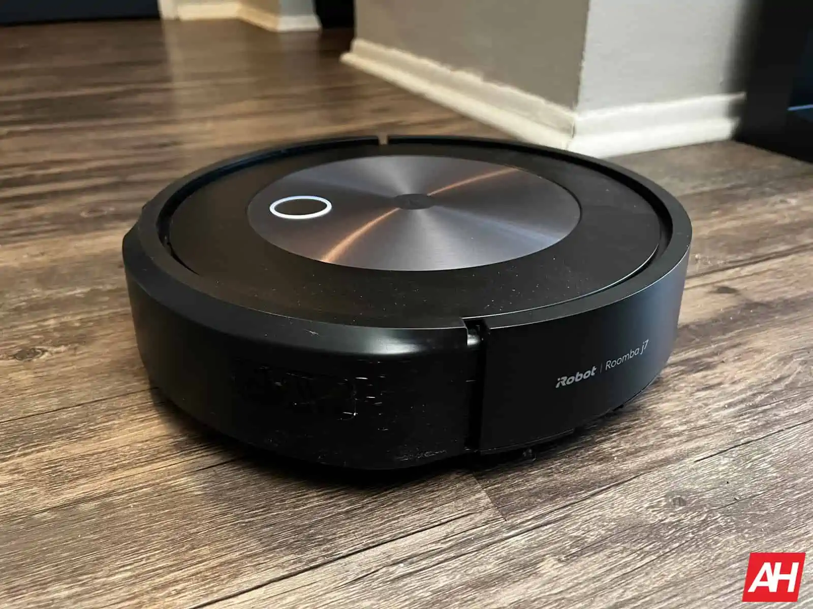 iRobot Roomba j7 plus AM AH 03