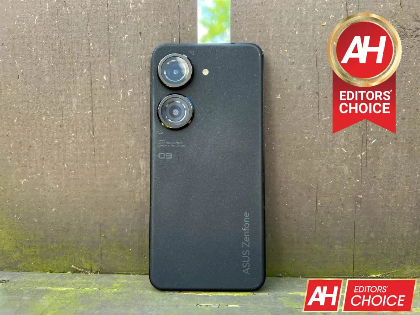 Featured image for ASUS Zenfone 9 Review:  Android's Answer to the iPhone Mini