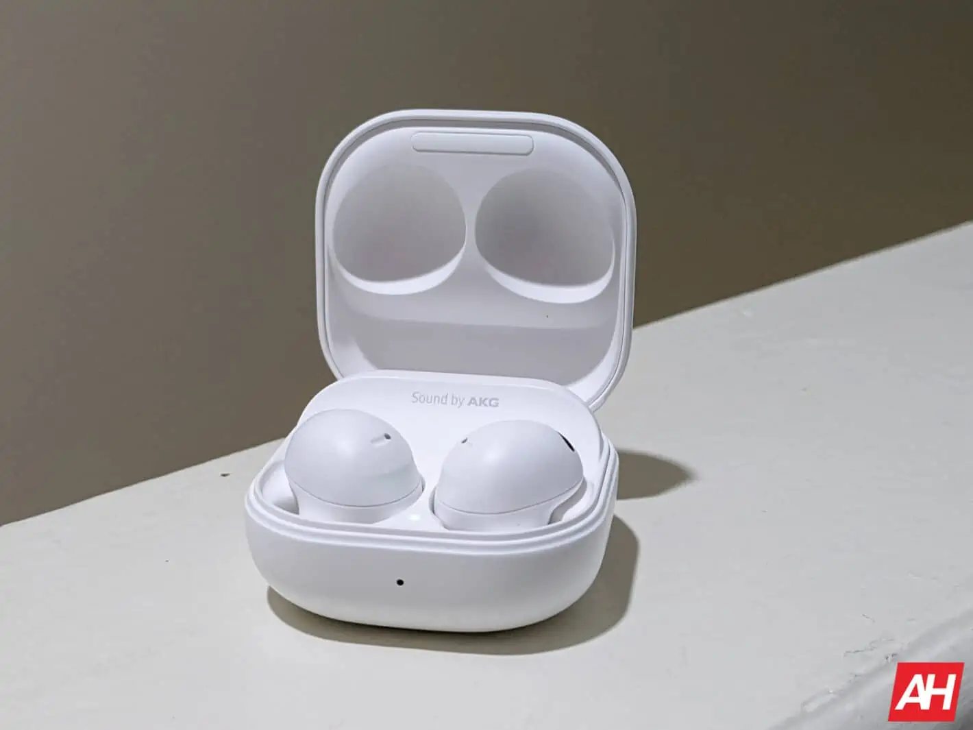 Featured image for Samsung is readying anew pair of Galaxy Buds