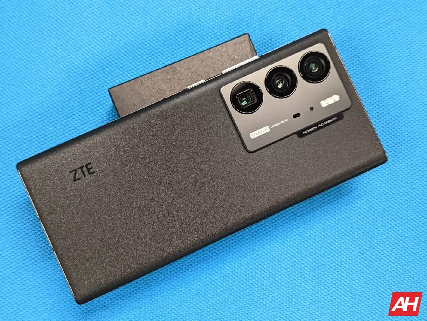 ZTE Axon 40 Ultra AH HR HW2