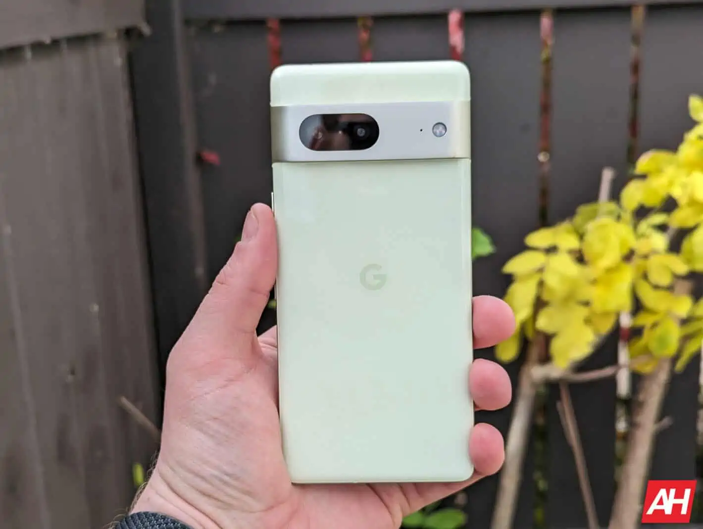 Featured image for There's a Petition for Google to give Pixel 7 series 7 OS Updates