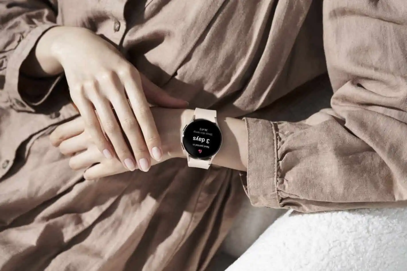 Featured image for Samsung unlocks menstrual cycle tracking on Galaxy Watch 5