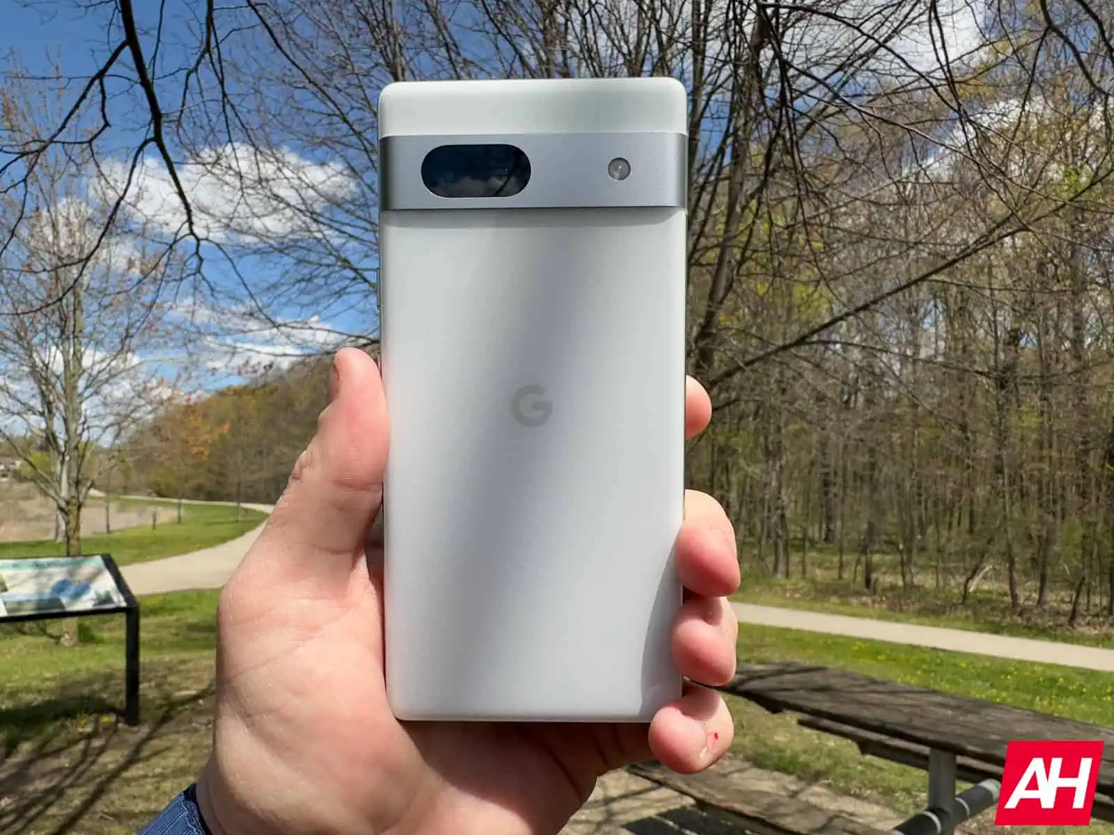 Google Pixel 7a Review AM AH 16