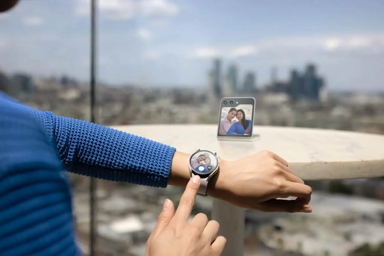 Featured image for The Galaxy Z Flip 5 has a nifty camera feature with the Galaxy Watch 6