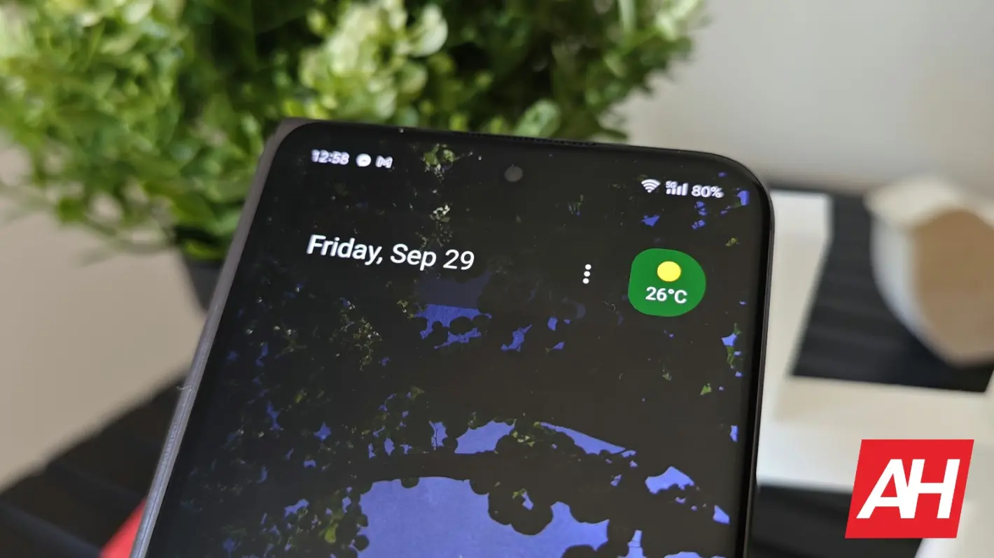 Featured image for The Pixel 8 is getting a unified At a Glance setting