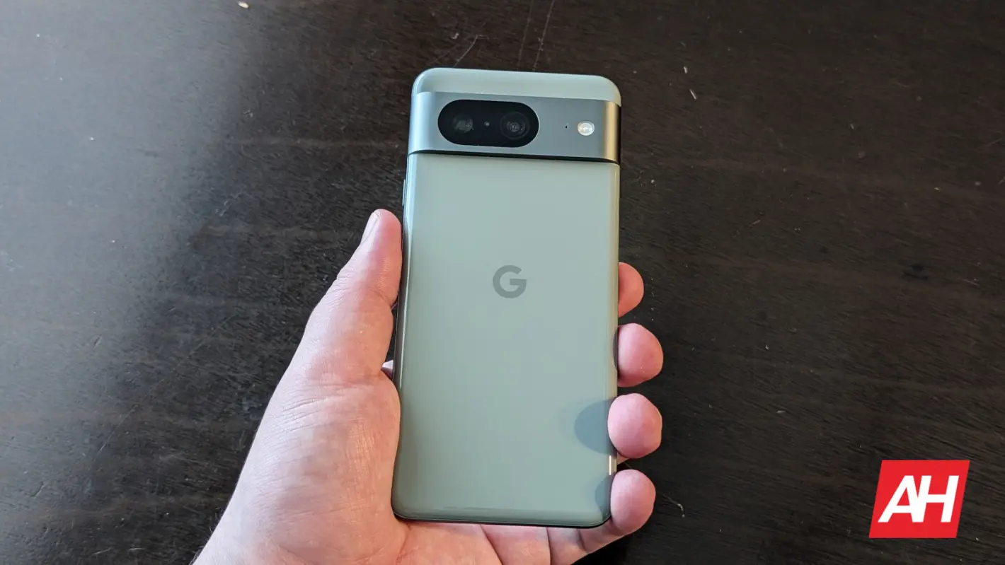 Featured image for The Google Pixel 8 at $500 is a no-brainer deal
