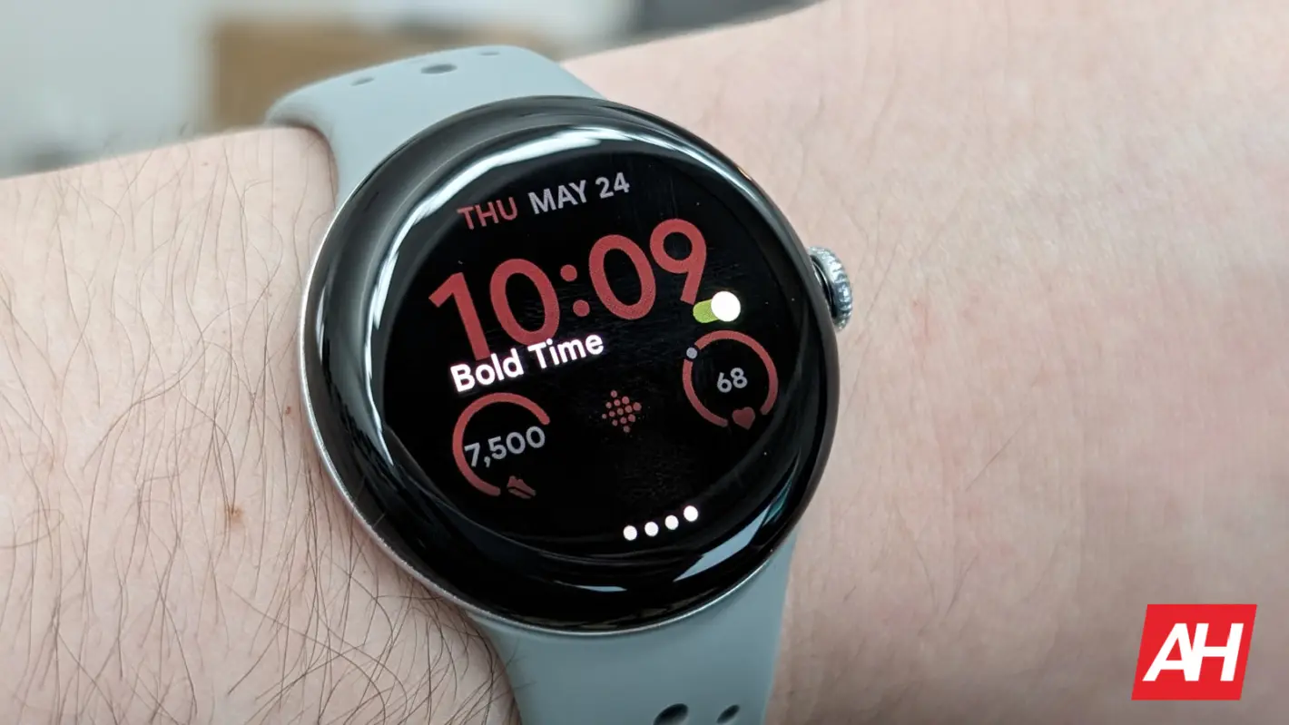 Featured image for The Pixel Watch camera app is now much more useful