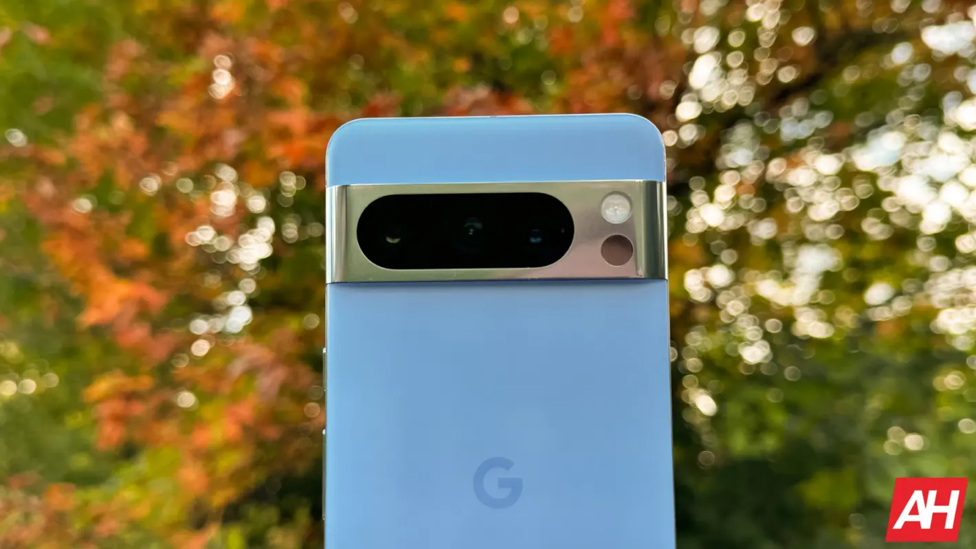 Featured image for Google Pixel 8 Pro Thermometer revealed in a new teardown video