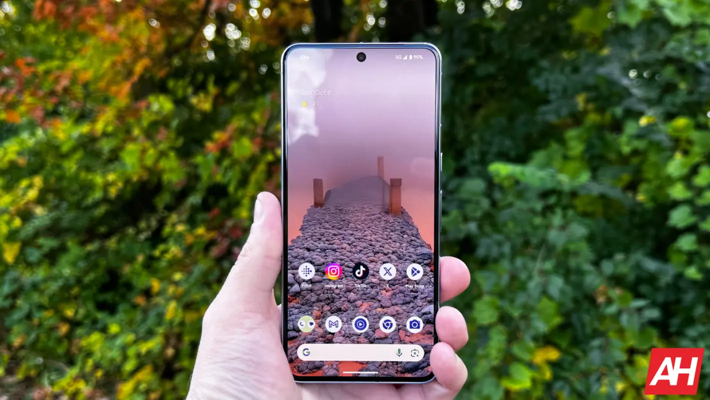 Featured image for How to make an AI Wallpaper on Google Pixel 8