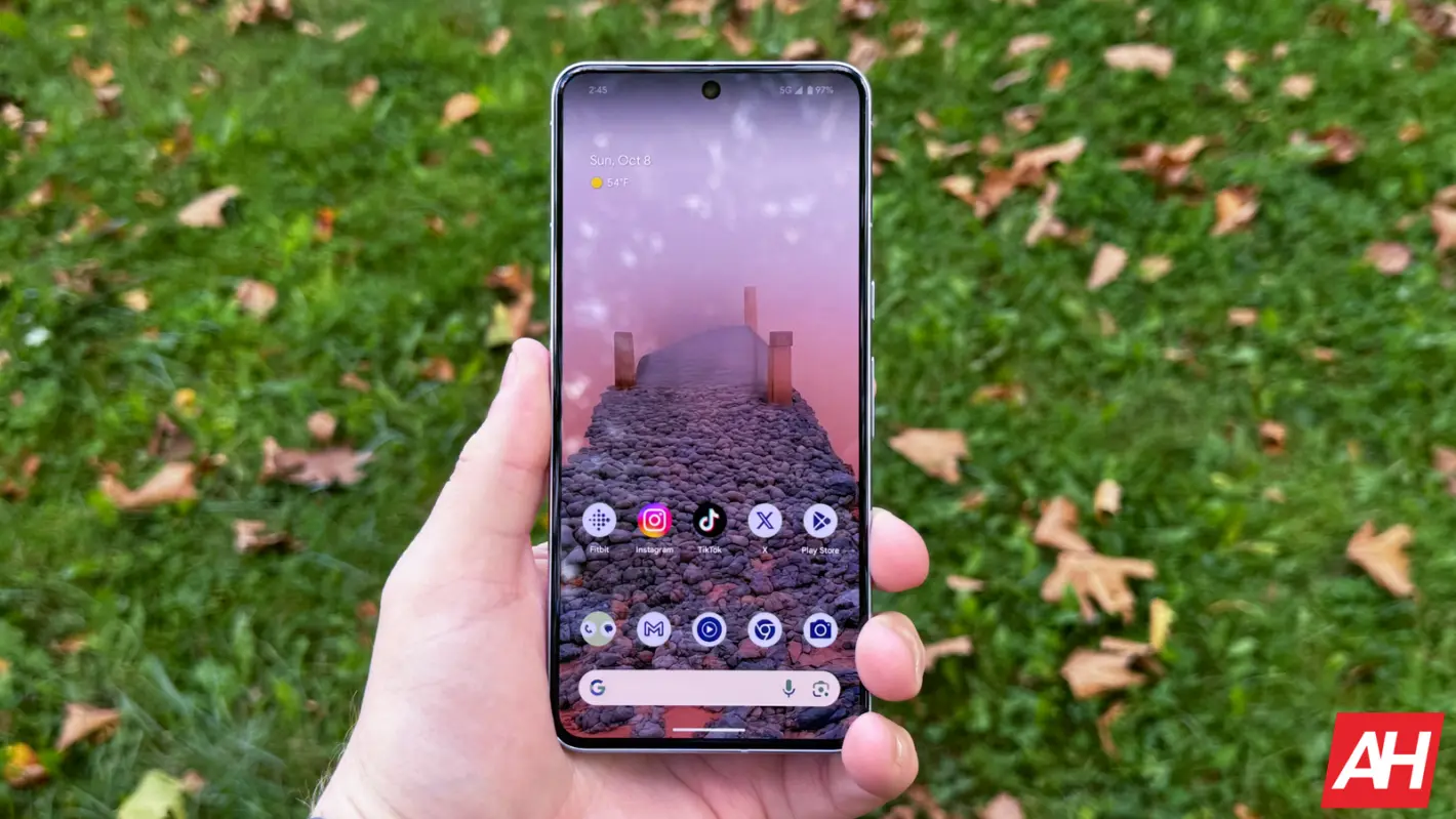 Featured image for Google could be working on an AI assistant for the Pixel 9