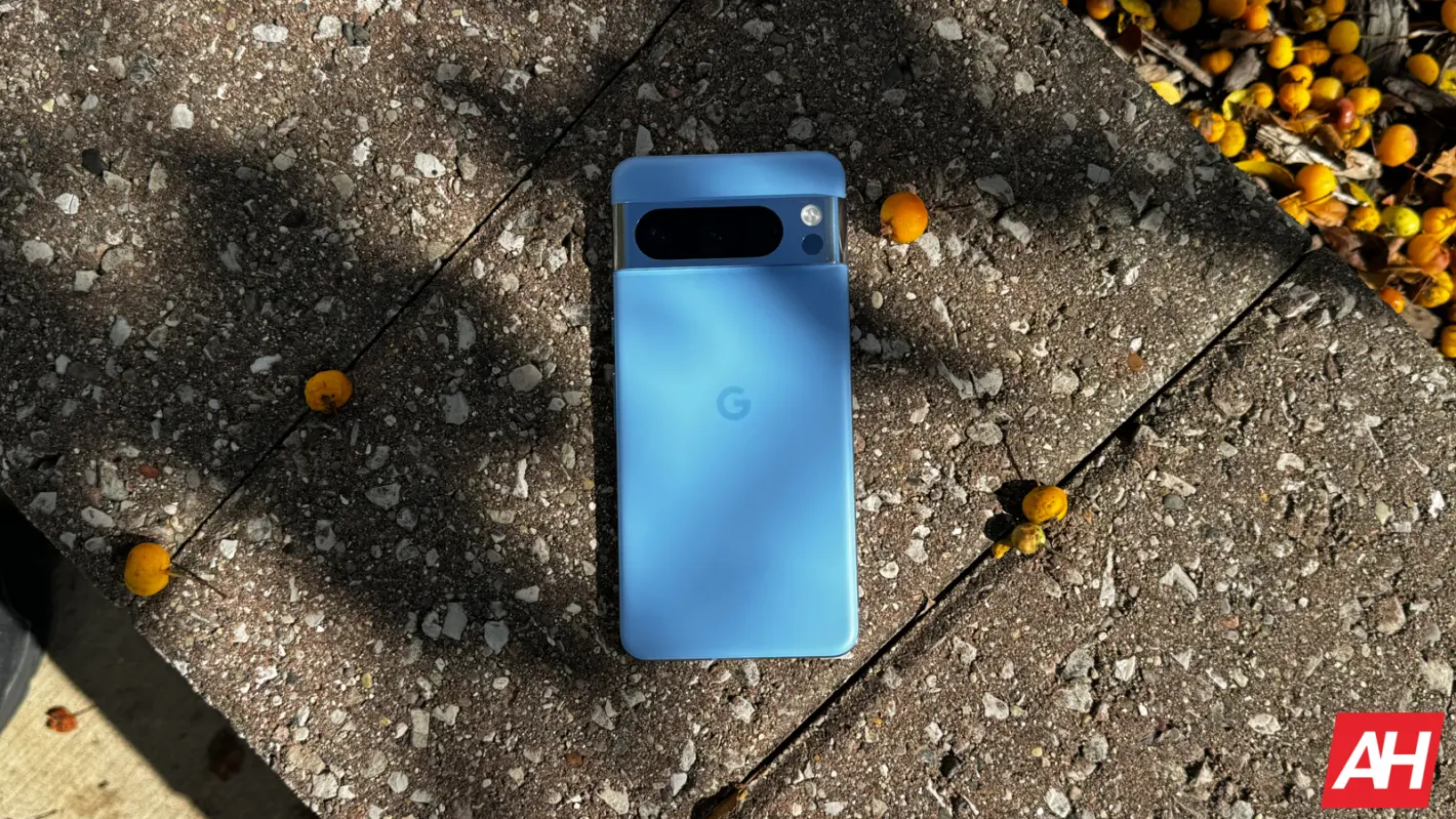 Featured image for Google's Pixel 8 Pro is now just $749!