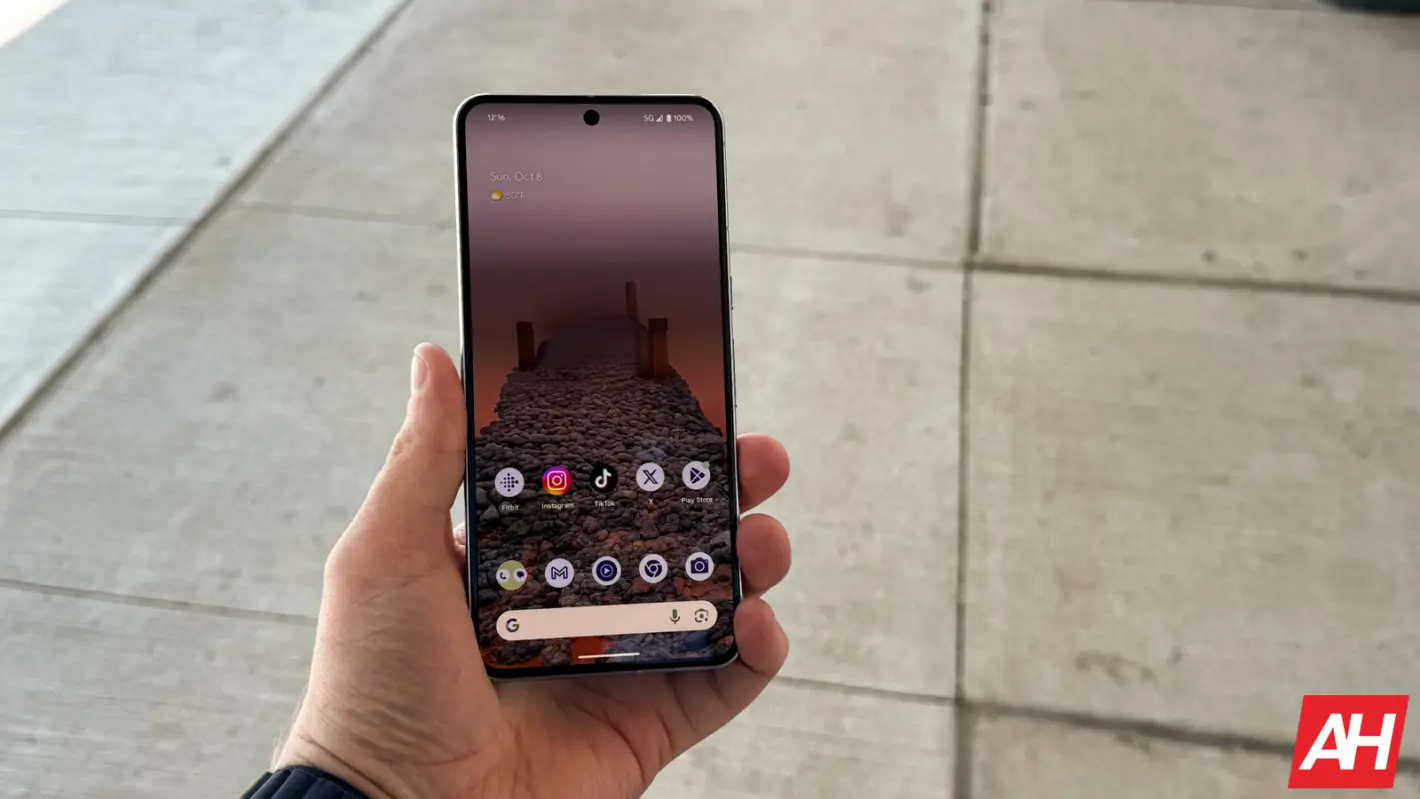 Featured image for Mysterious bumps spotted on some Pixel 8 Pro displays