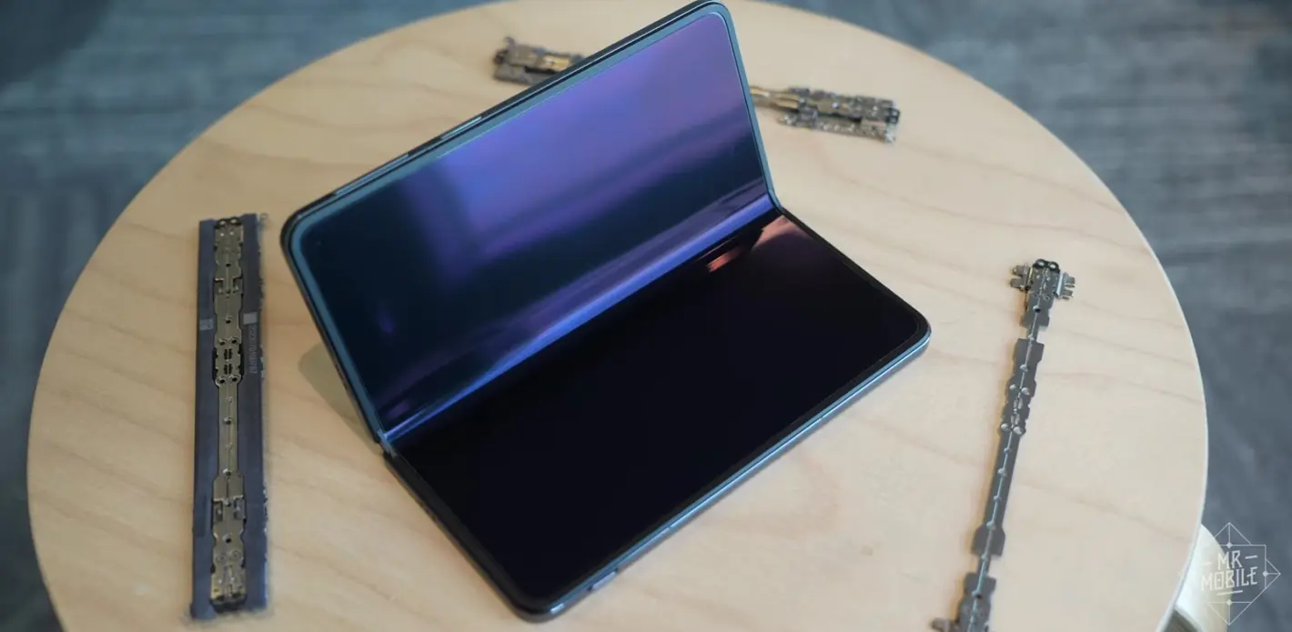 Featured image for OnePlus Open video shows its hinge & durability testing process