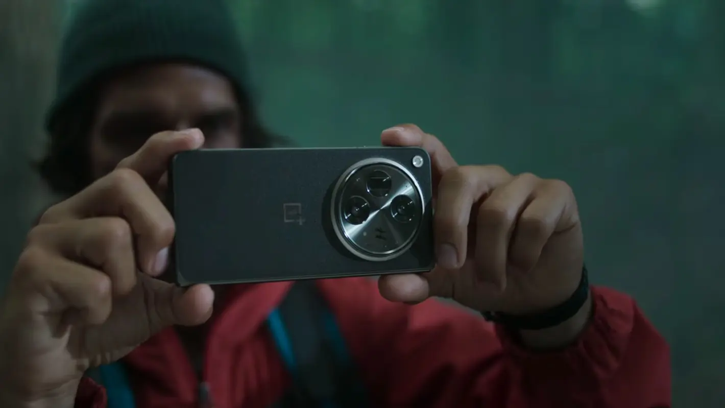 Featured image for Official OnePlus Open videos show off its design & features