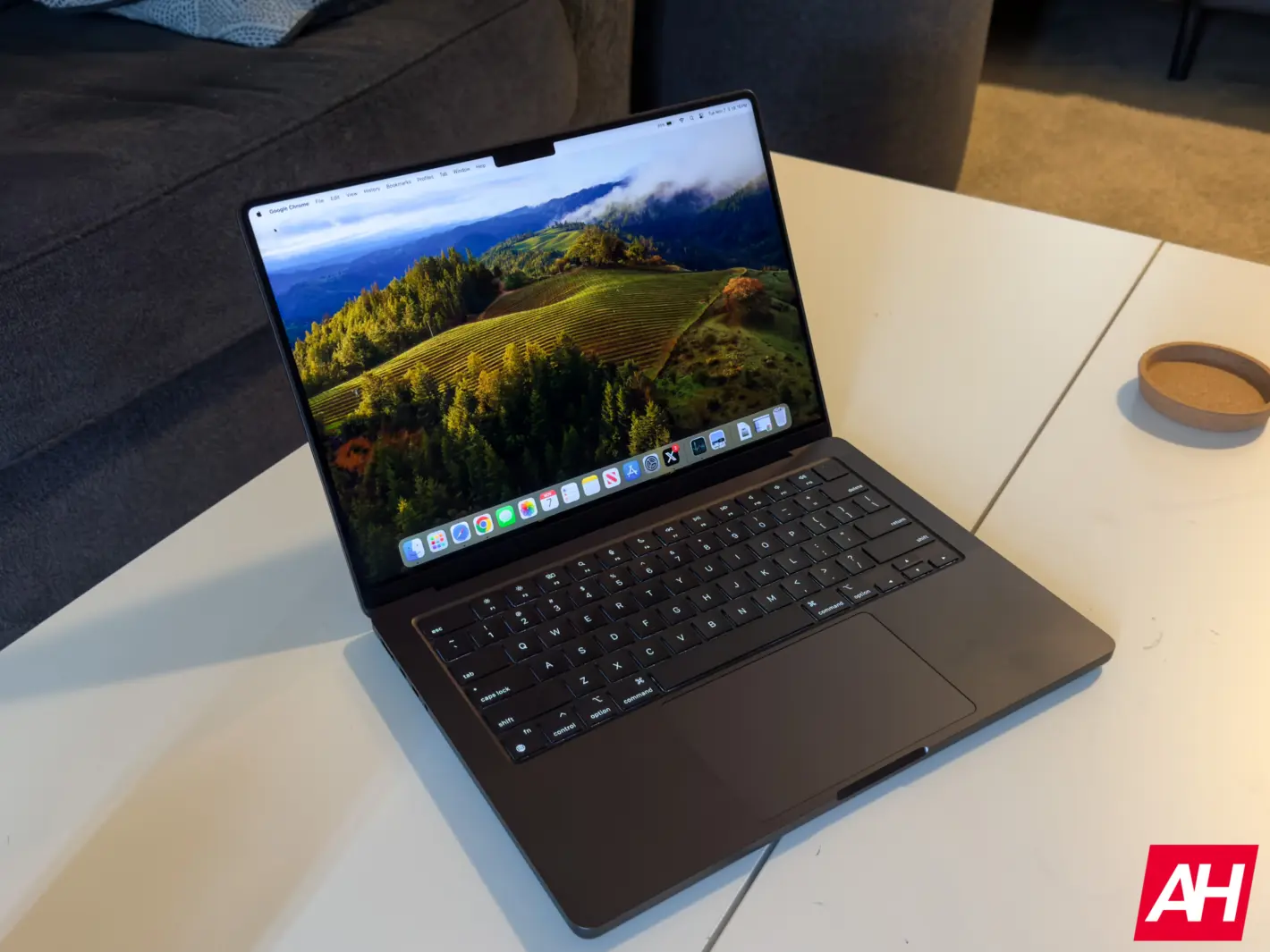 Featured image for Get ready for OLED iPad Pros and new Macs in March!