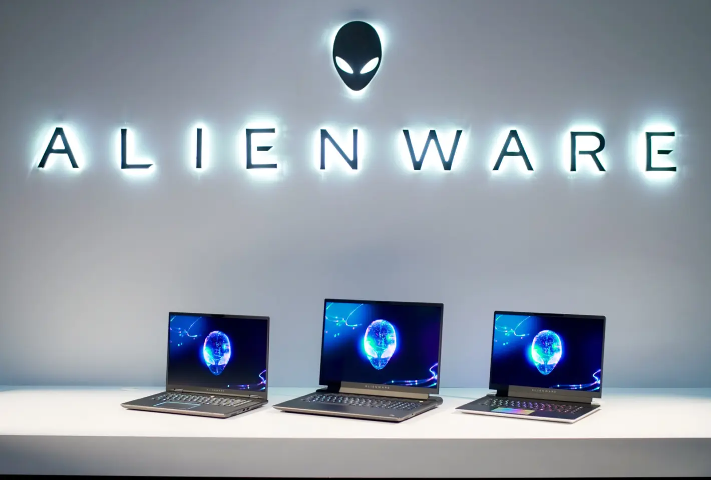 Featured image for Alienware's m16 R2 laptop is now smaller with better cooling