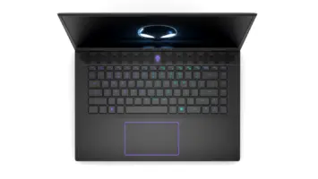 Alienware m16 R2 (6)