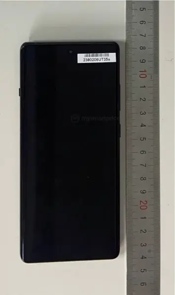 OnePlus 12R FCC image 1