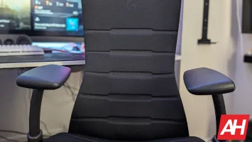 AH Herman Miller Embody Gaming Chair Review (11)