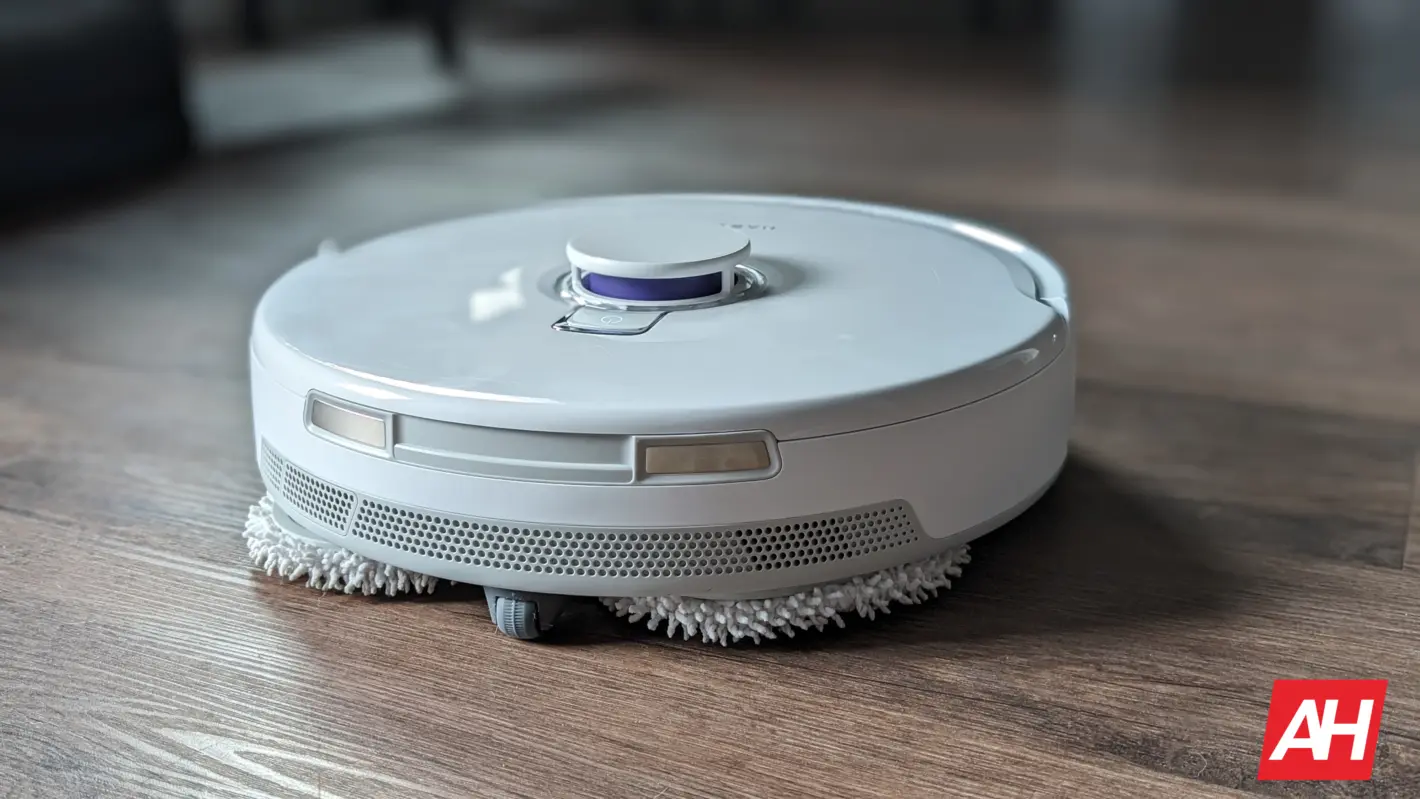 Featured image for Narwal's amazing Freo X Ultra robot vacuum drops to $1,100