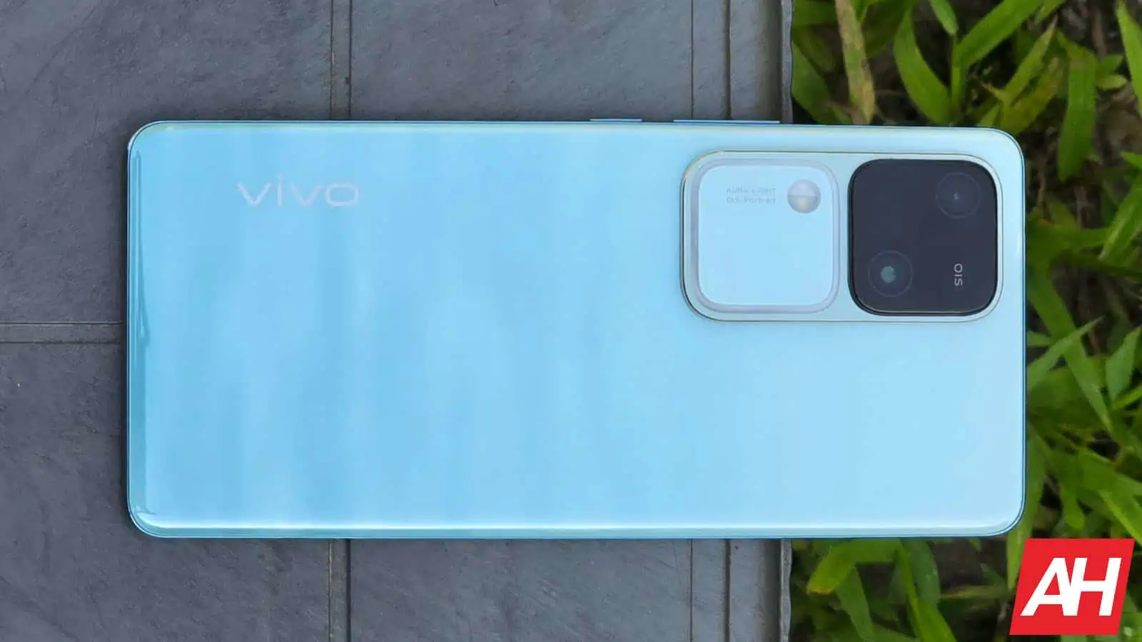 Vivo V30 AH SA 13