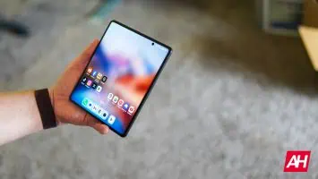 HONOR Magic V3 Review AM AH 02