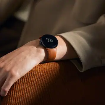 Google Pixel Watch 3 Bellroy 1